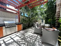 Waykiri Unit A-09 Luxurious New Apartment, Noord