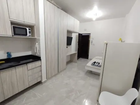 Kitchenette Aconchegante no Centro de Curitiba. Ótimo Custo-benefício! Отели рядом с достопримечательностью «Oscar Niemeyer Museum»