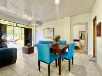 Lovely one bedroom, turn key beachfront apartment with 2 queens.