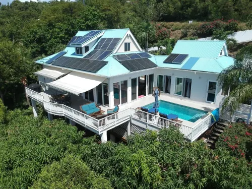 Amazing Ocean Views  and close to town