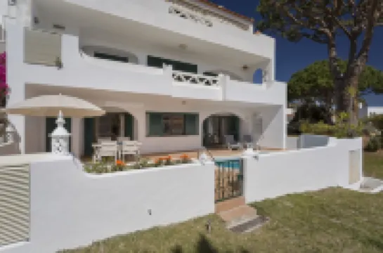 Spacious South Facing Apartment - Private Pool Terrace WiFi AirCon