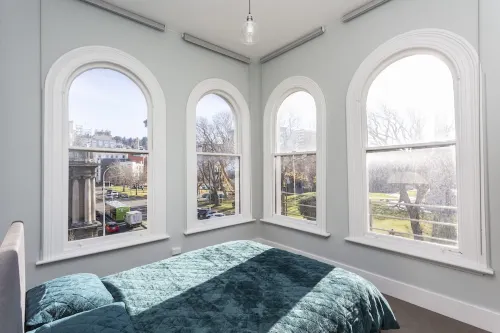 Four bedroom apartment over looking queens gardens