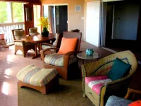 Spacious, 3 Bed / 3 Bath, Pool, Screened Porch, Wi-Fi, A/C