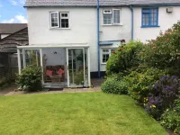 Charming Cottage Sidmouth Devon.Easy walk or cycle ride by river to beach.