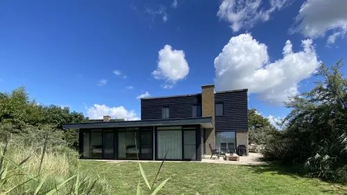 Luxury 8 person 'Golf Villa Texel' near the sea Các khách sạn ở De Cocksdorp