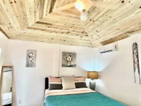Cozy one Bedroom Apartment #C in Venetian Site