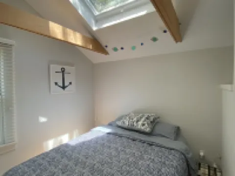 Charming Sun Filled Eastham Cottage at Fort Hill 伊斯特姆酒店