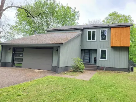 Hse Nr Ski Mtn+Lk George Winter Carnival w/HotTub