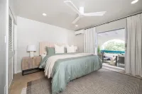 Windward Breeze – Walk to Beach!