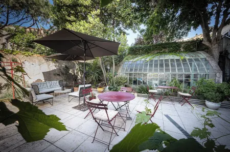 Salutbb Chambre d'Hote Отели в г. Каркасон