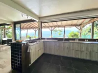 Character house overlooking the golf course and the bay of the Three Islets