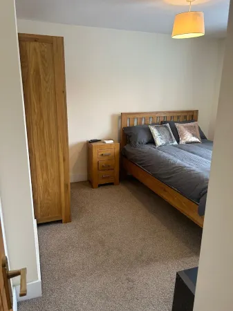 well Equipped house/parking, nr station