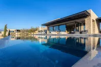 Newly constructed Luxurious Family Villa with Infinity Sunset & Tennis court! - Gym