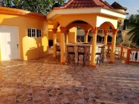 PENTHOUSE VIEW AND FLATS VACATION HOME 3 STUDIO Apartment)