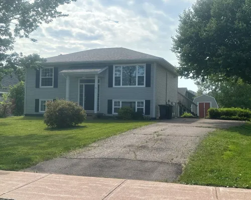 Central PEI location minutes to golf and beaches. Hotels in Cornwall