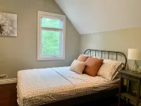 WATERFRONT COTTAGE in Muskoka