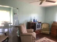 House on creek with dock and private! Lancaster County 호텔