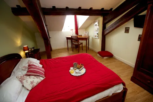 L'Alzire - Logis Auberge Culturelle Các khách sạn ở Creuse