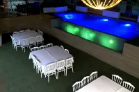 Royal Madero Inn - Pools