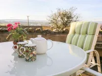 2 Storrs Cottages - Homestays