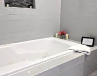 Inn on Randolph - Hot Tub