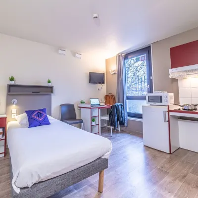 Montempô Apparthôtel Strasbourg Các khách sạn gần Cầu đập Vauban