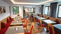 Hotel Landhaus Feldmeier - breakfast