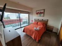 Chicago Suites WTC Hotels near Poliforum Siqueiros