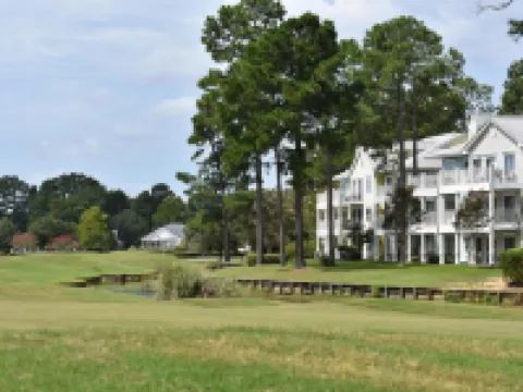 27 Holes of Golf Surrounds the Studio Golf Villa 1606l with Resort Amenities by Redawning Hotels in Calabash