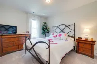 Modern Family Home in Hampstead w/ Patio & Grill! - 2-Star