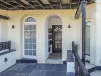 Harbour View Apartment - Pet friendly
