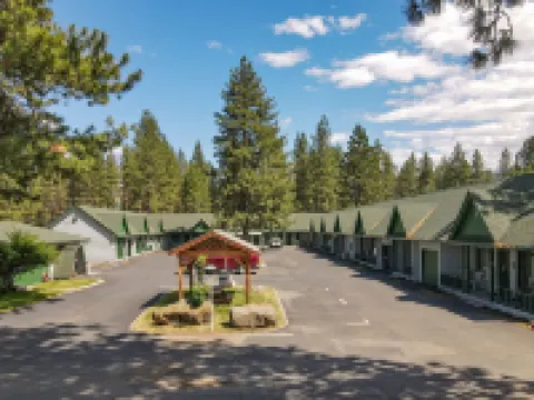 Green Gables Motel & Suites Hotels in Burney