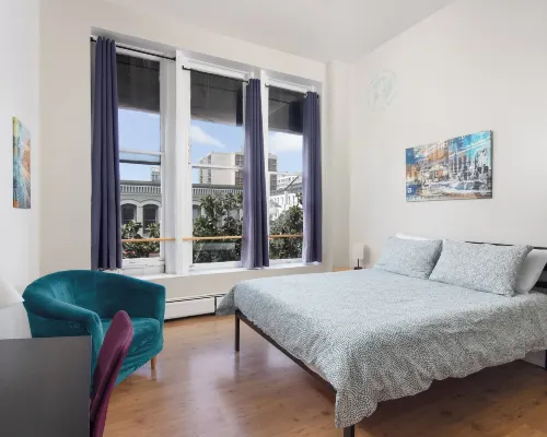 HI San Diego Downtown Hostel Các khách sạn gần Sân bóng chày Petco Park