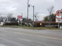 Travellers Motel Hotels in Perth County