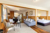 Punakaiki Beachfront Motels Hotels in Punakaiki
