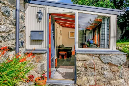 Hwylfa'r Groes Отели в г. Talybont