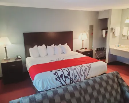 Blackstone Lodge and Suites Hotels in Lead