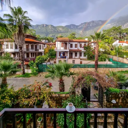 Liya Boutique Hotel & Suites