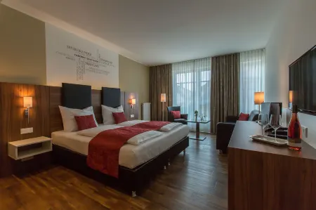 Vinotel Schreieck Отели в г. Эденкобен