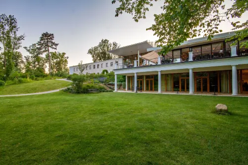 Schlosspark Mauerbach Wellness und Seminar Hotel - Pool