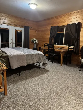 Lodge Suites at Susitna River Lodge Отели в г. Матануска-Суситна