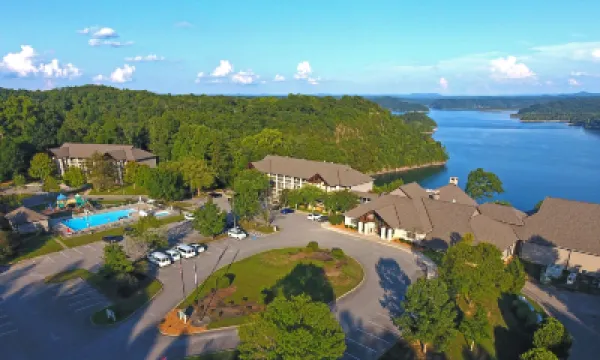 Dale Hollow Lake State Resort Park Hotels in 