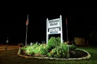 Willows Motel - Motels