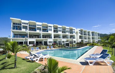 Beachside Magnetic Harbour Apartments