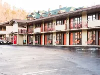 Mountain House Inn Hotels near Ripley's Aquarium of the Smokies