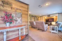 Pet-Friendly Home w/ Deck in Broken Bow! - parking