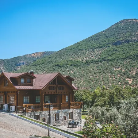 Natureland Efes Pension