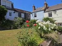 11 Robinsons Row Hotels in Salcombe