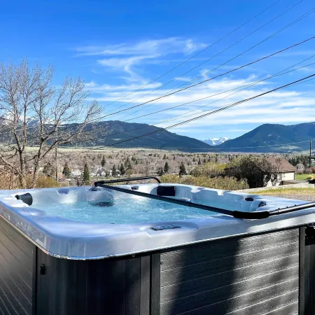 Yellowstone Country Family Home w/ View & Hot Tub