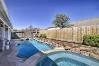 Luxe Home 30 Miles to Houston w/ Pool & Grill - Pools